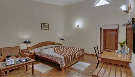 Suman Royal Resort-Executive Room