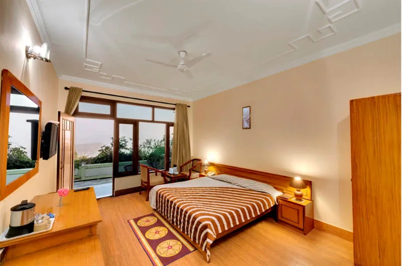 Suman Royal Resort-Luxury Room